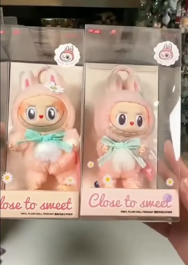 Mokoko real vs fake01